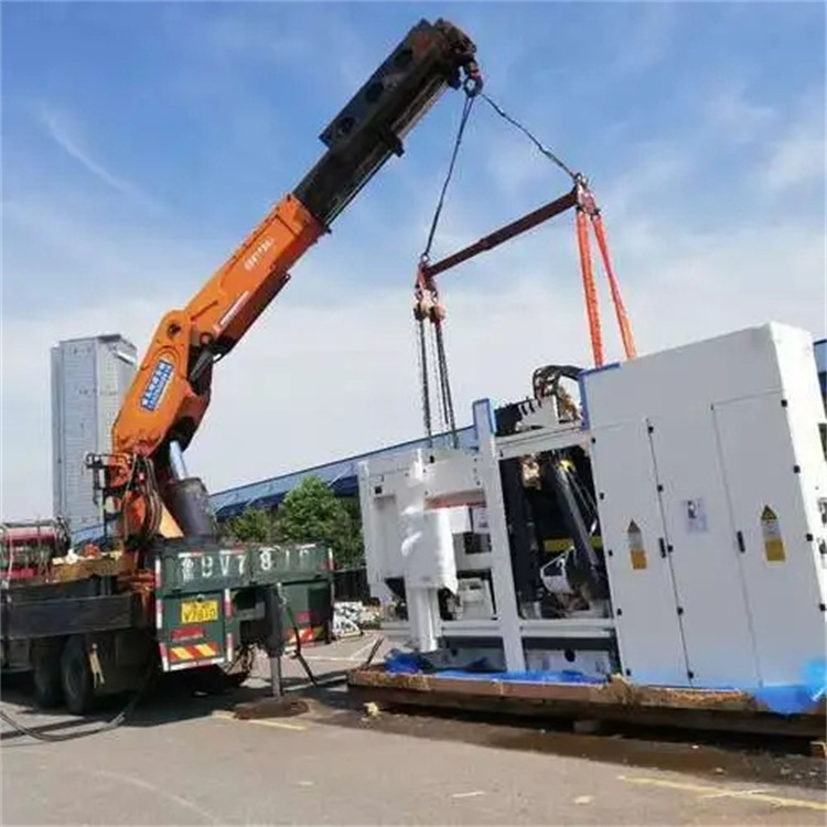 苍梧附近小吊车联系方式|8-16吨|本地及时服务